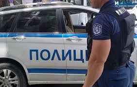 Полицията в Айтос разкри кражба за 3 000 лв., а в Бургас задържаха мъж с наркотици