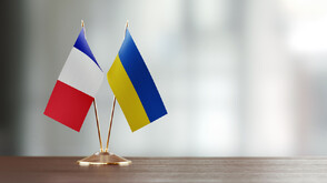 Парижкият форум за Украйна: Макрон обеща 2 млрд. евро помощ, Зеленски настоява за мир