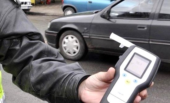 Кражба в Карнобат и пиян шофьор в Бургас
