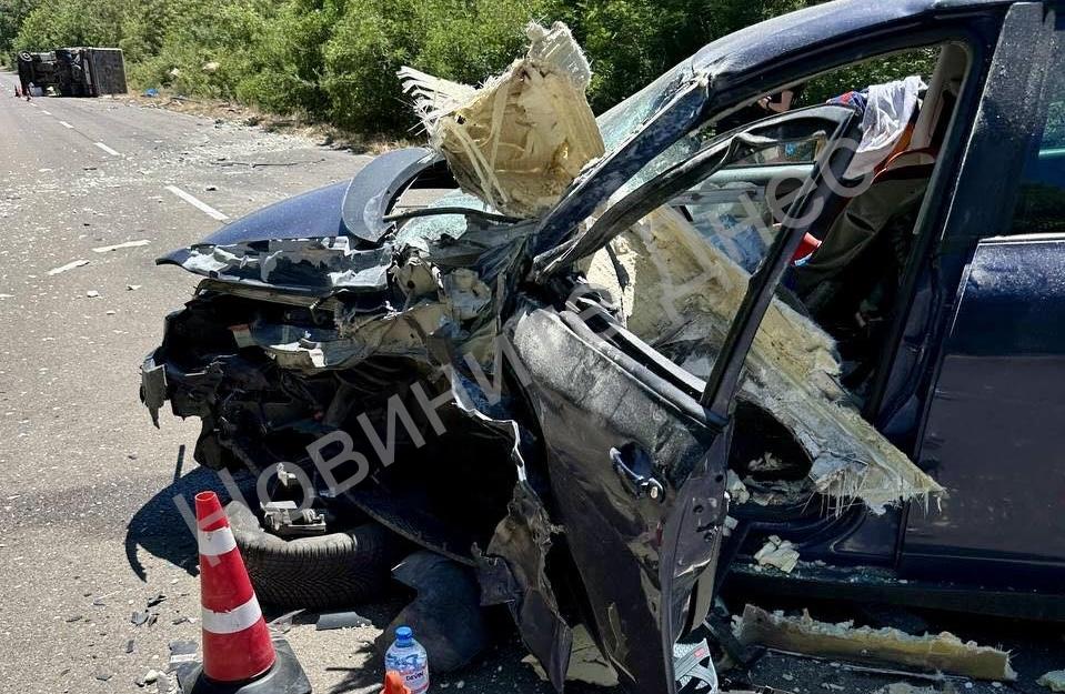Тежка катастрофа затвори пътя Созопол – Приморско край Равадиново