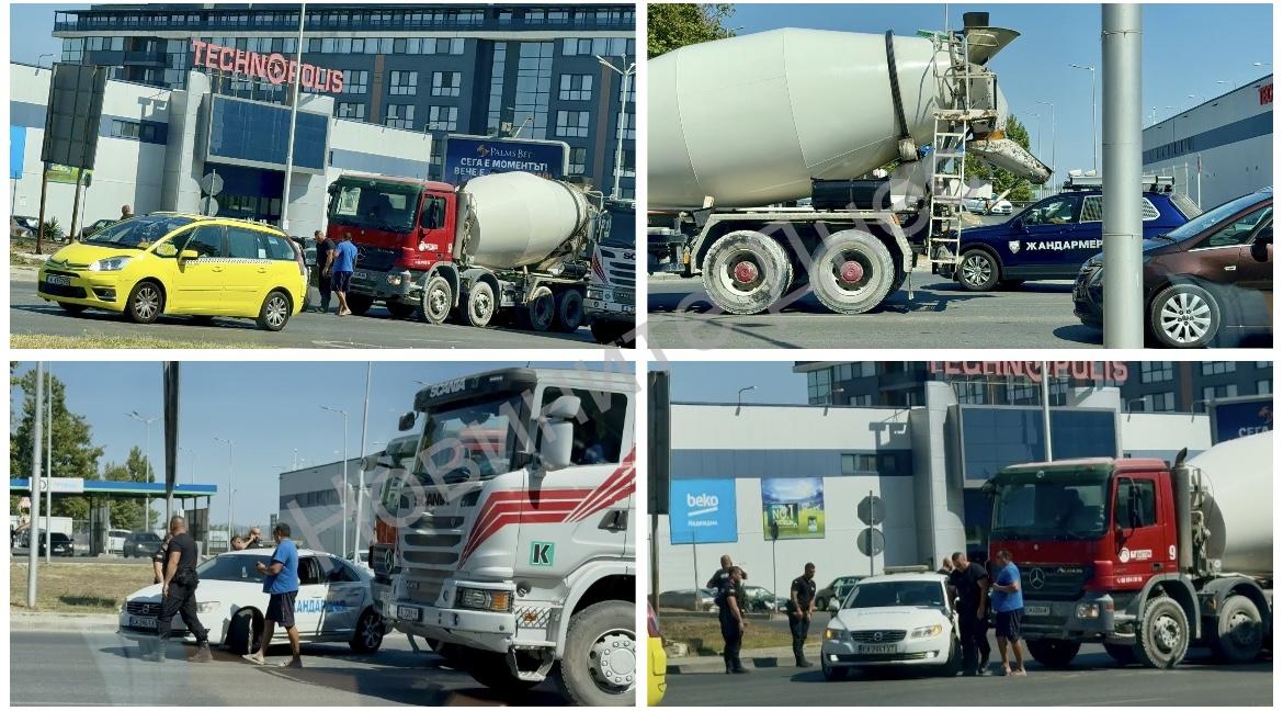 Инцидент между бетоновоз и жандармерийски автомобил блокира трафика в „Изгрев“