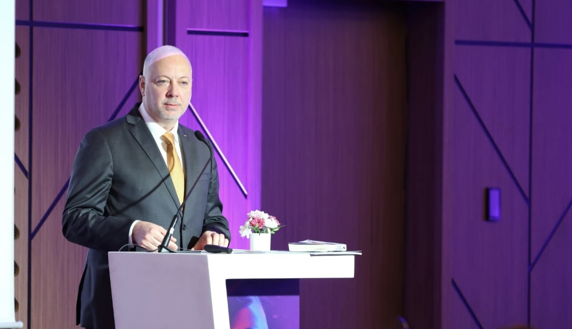 Росен Желязков: „Жените са тихата сила, която променя света“