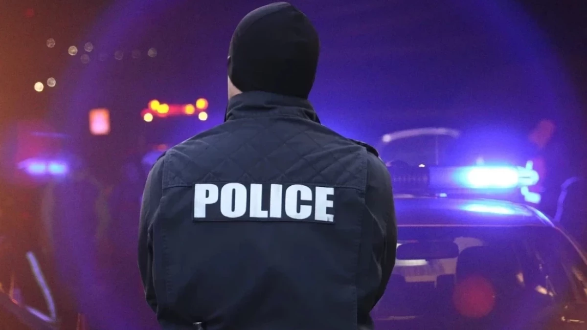 Двама задържани при полицейски проверки в Бургас и Средец