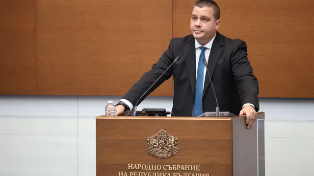 ИТН отива в земеделското министерство за среща с Христанов и настоява за оставката му