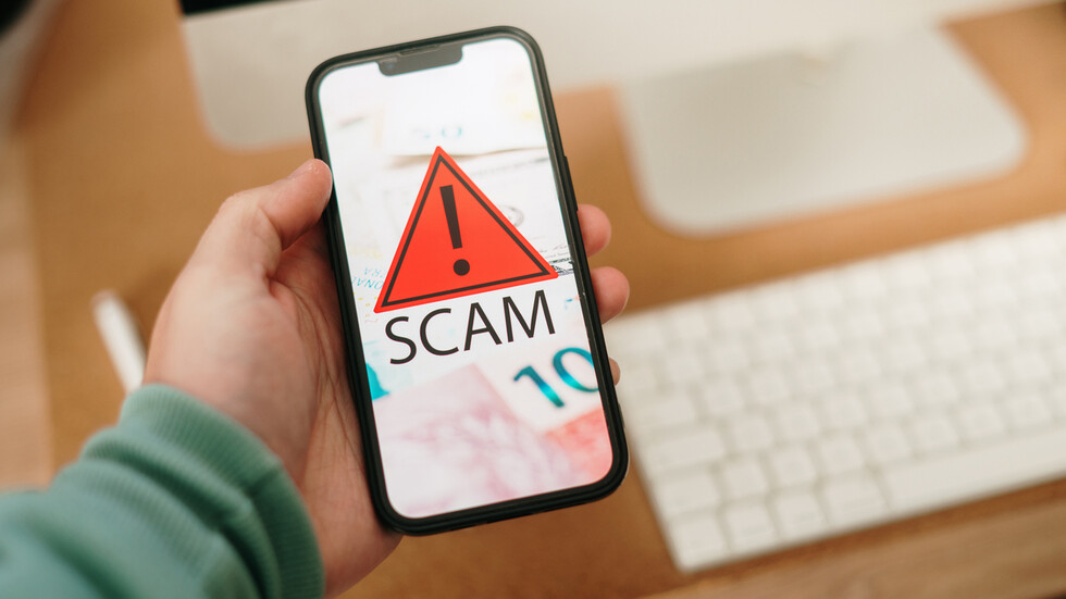 Нова SMS измама плаши шофьори с глоби и запор на заплати/снимки/