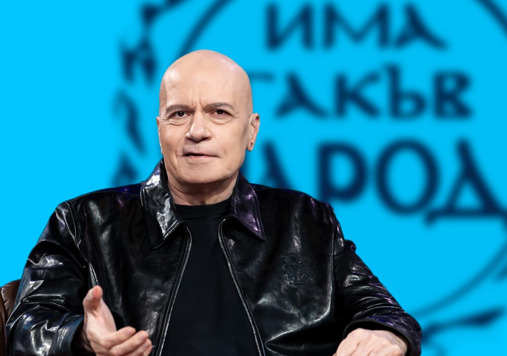 Слави Трифонов избухна: „Колкото на Демерджиев, не съм писал и на гаджето си в казармата!“