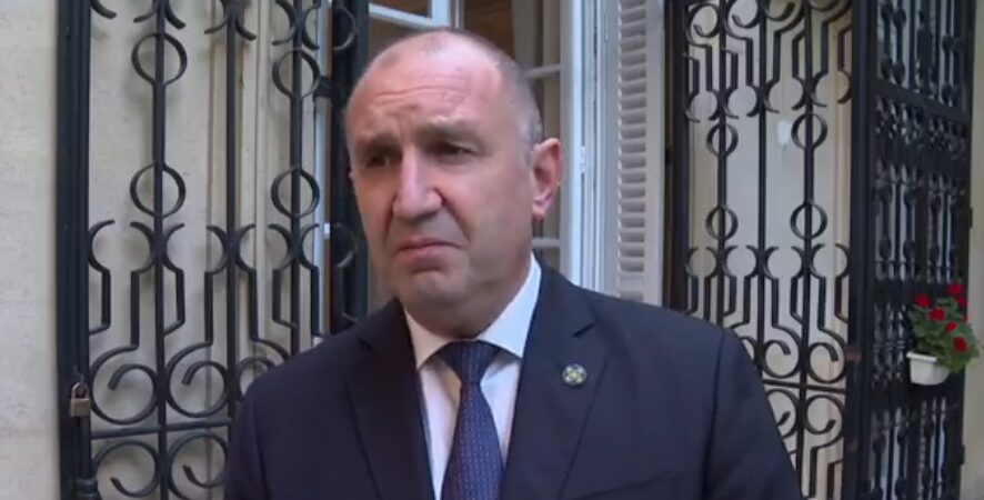 Румен Радев от Франция: Традиция е българските гвардейци да са на този парад, благодаря на Макрон