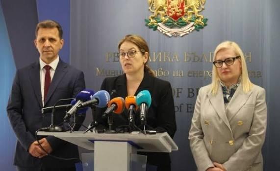 Нивото на река Дунав продължава да пада, ще остане ли България без ток?