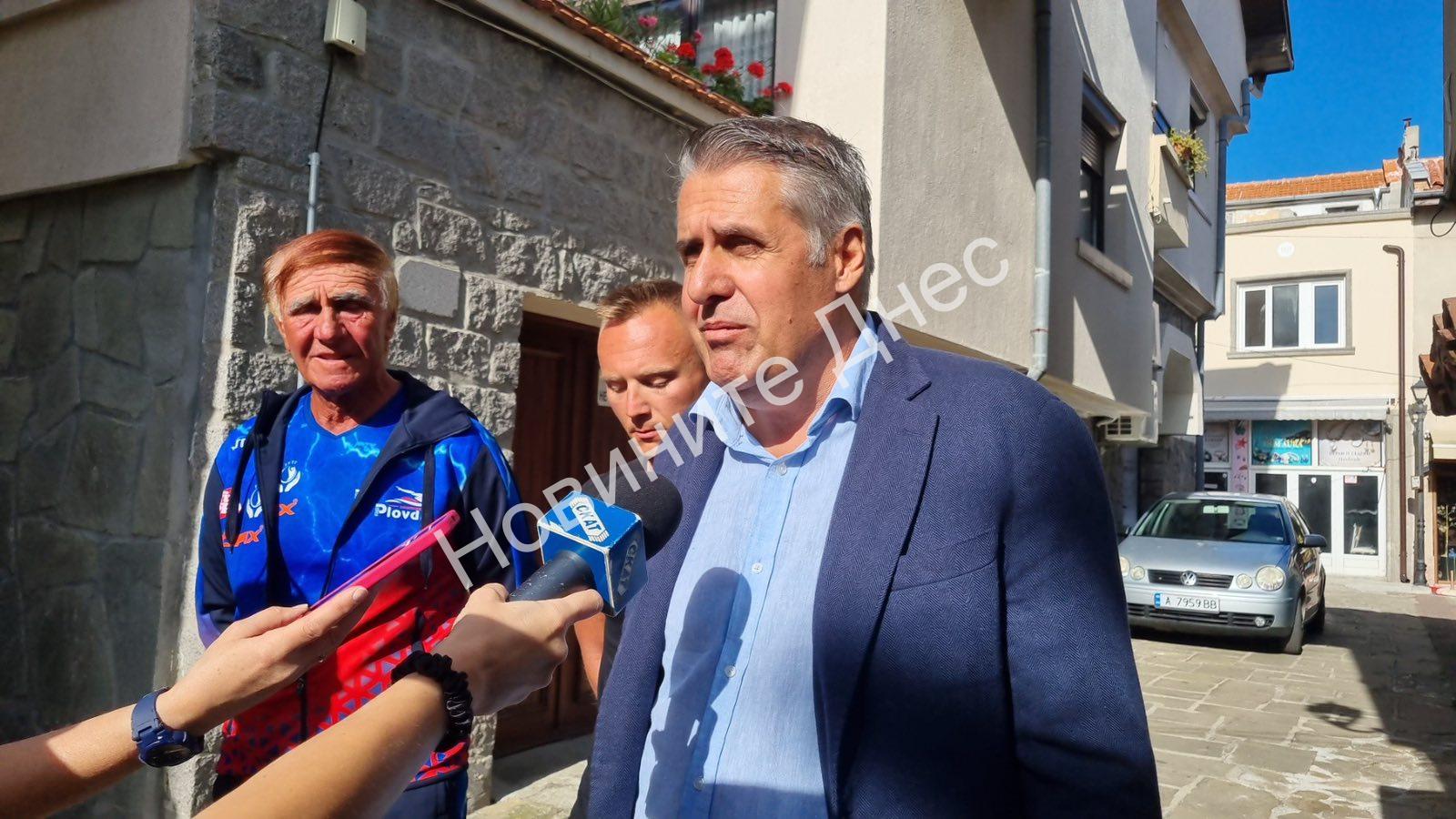 Иван Георгиев от Българската асоциация по водно спасяване: Професията на спасителя е колкото рискова, толкова и хуманна (СНИМКИ и ВИДЕО)