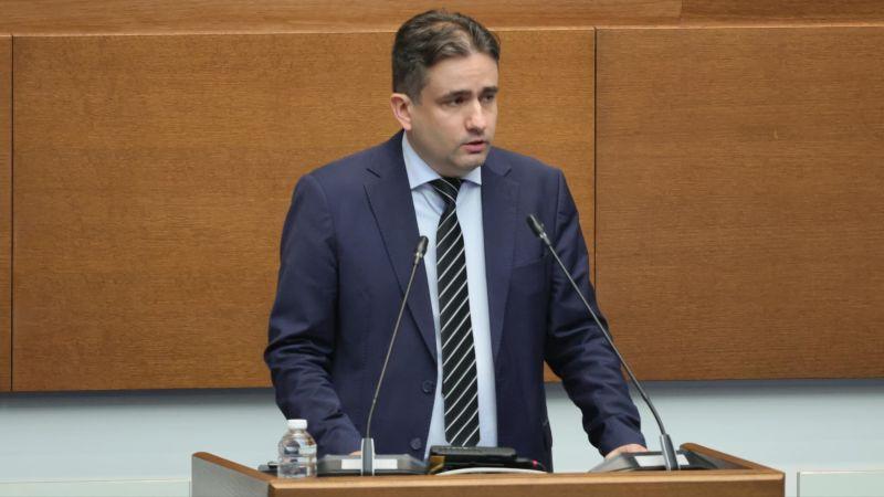 Божидар Божанов